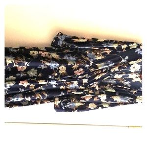 Maxi floral dress never used.
